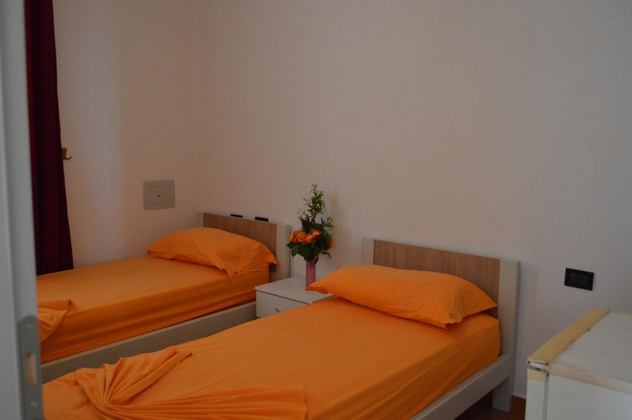 Hotel Bolonja Shengjin Ngoại thất bức ảnh
