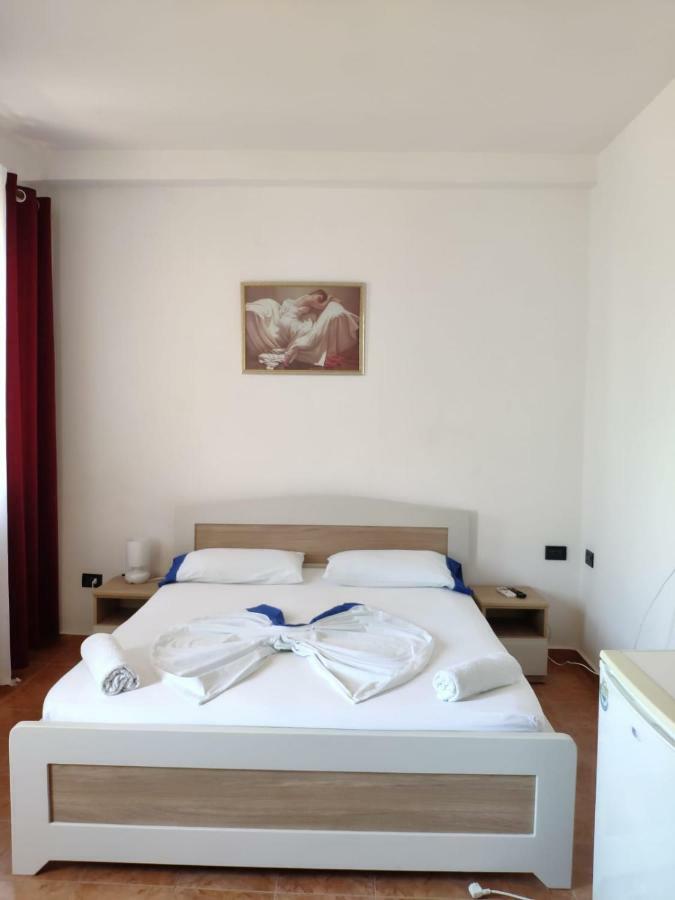 Hotel Bolonja Shengjin Ngoại thất bức ảnh